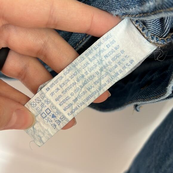 Forever 21 Women’s Blue Medium Wash Distressed Button Up Denim Jacket Size L‎ - Picture 9 of 13